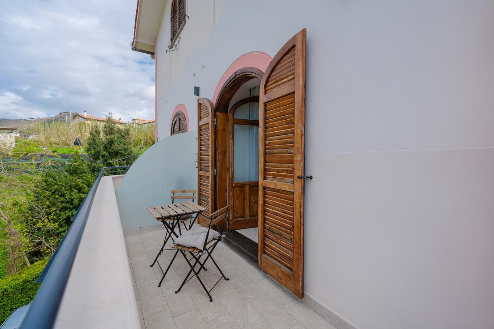 Tra I Monti Tramonti Exterior foto