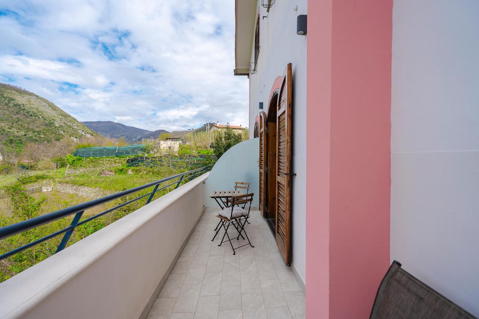 Tra I Monti Tramonti Exterior foto